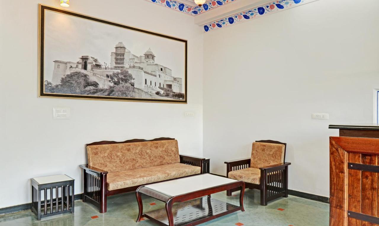ホテル Treebo Khakhri Haveli ウダイプル エクステリア 写真