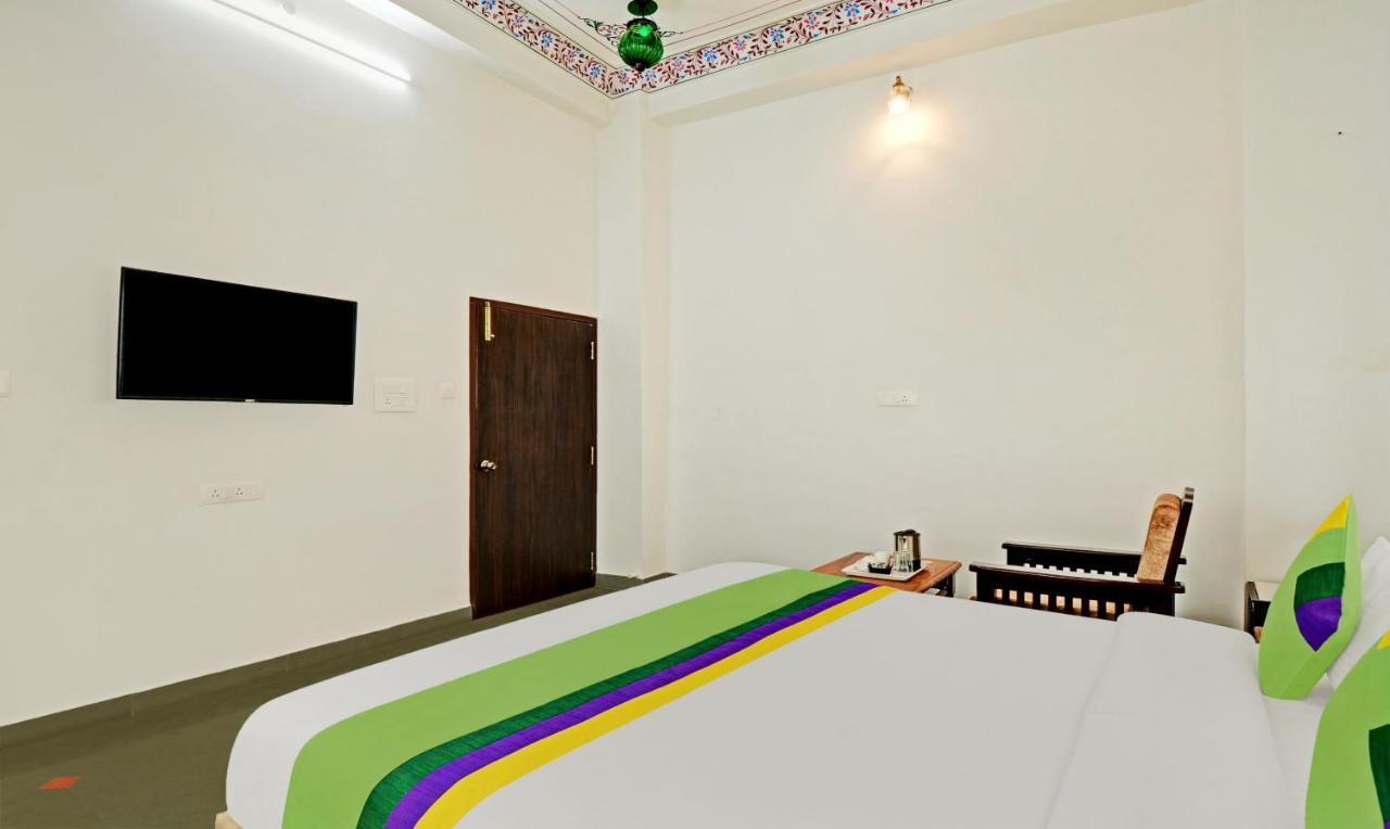 ホテル Treebo Khakhri Haveli ウダイプル エクステリア 写真