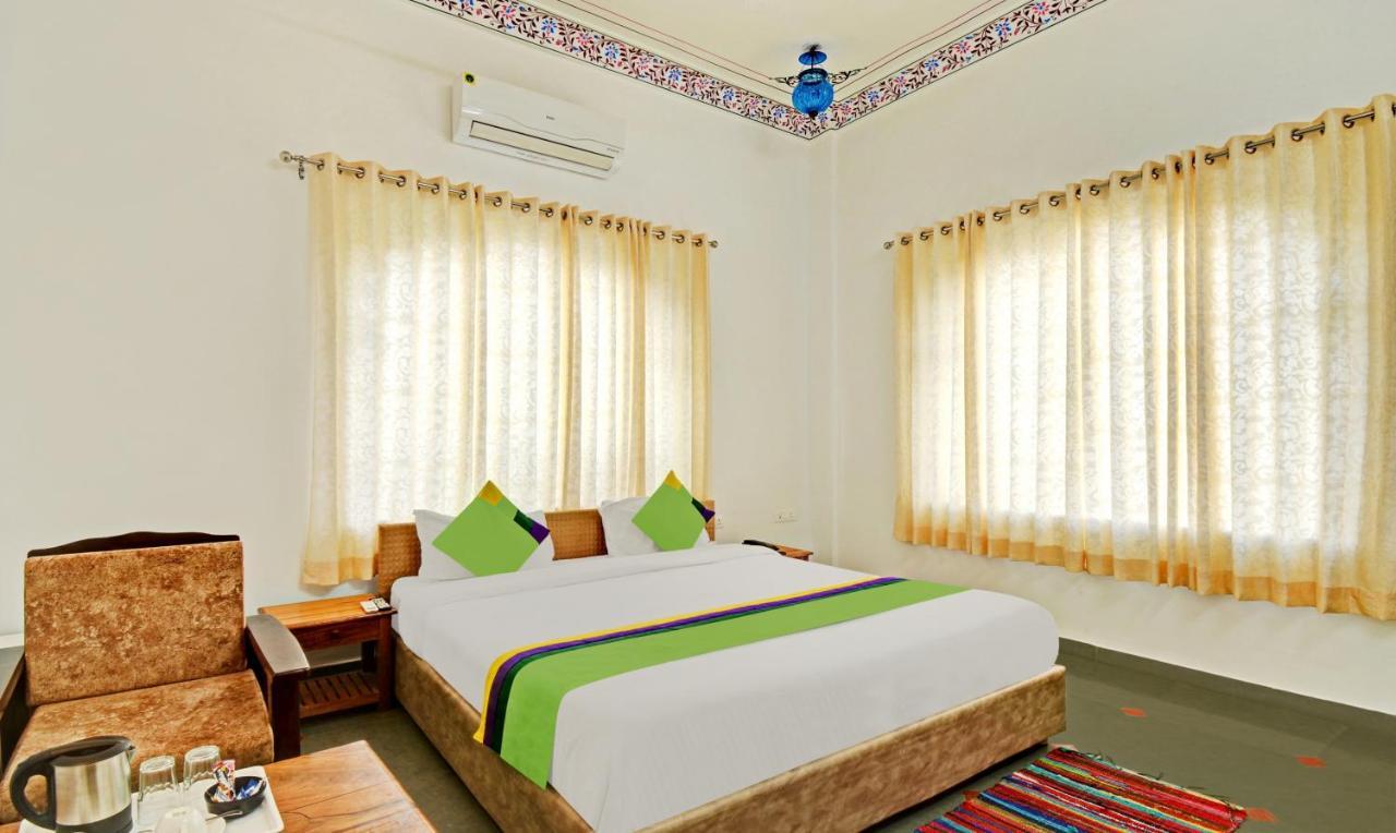 ホテル Treebo Khakhri Haveli ウダイプル エクステリア 写真
