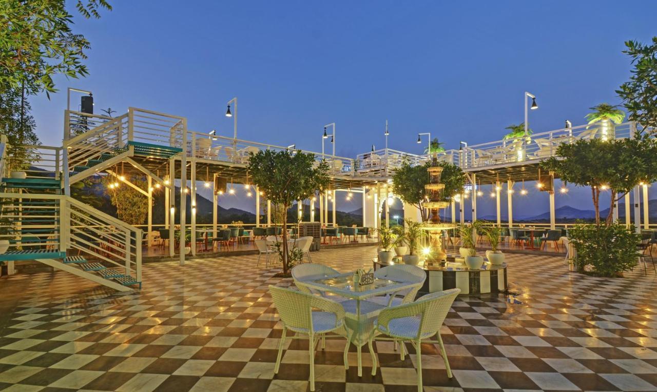 ホテル Treebo Khakhri Haveli ウダイプル エクステリア 写真