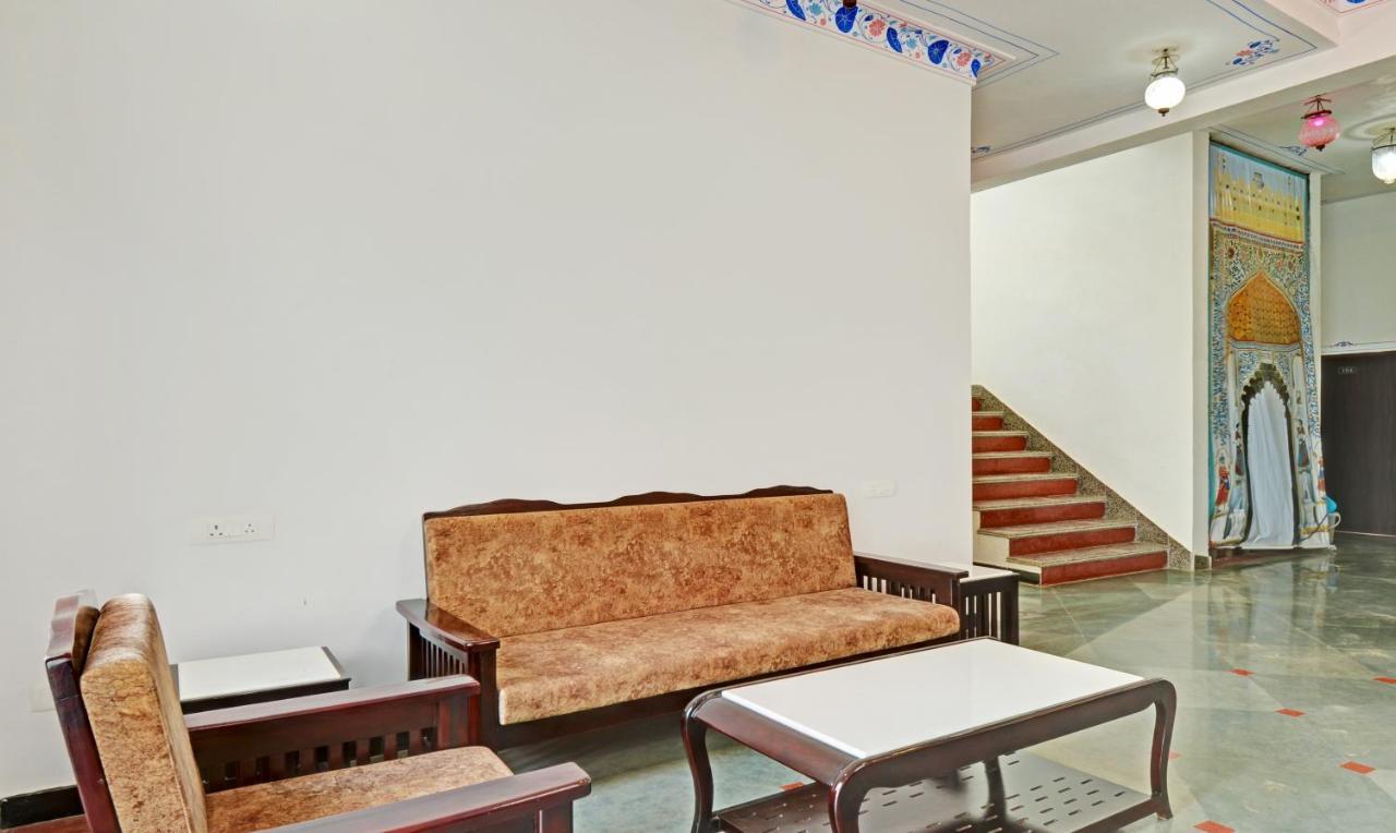 ホテル Treebo Khakhri Haveli ウダイプル エクステリア 写真