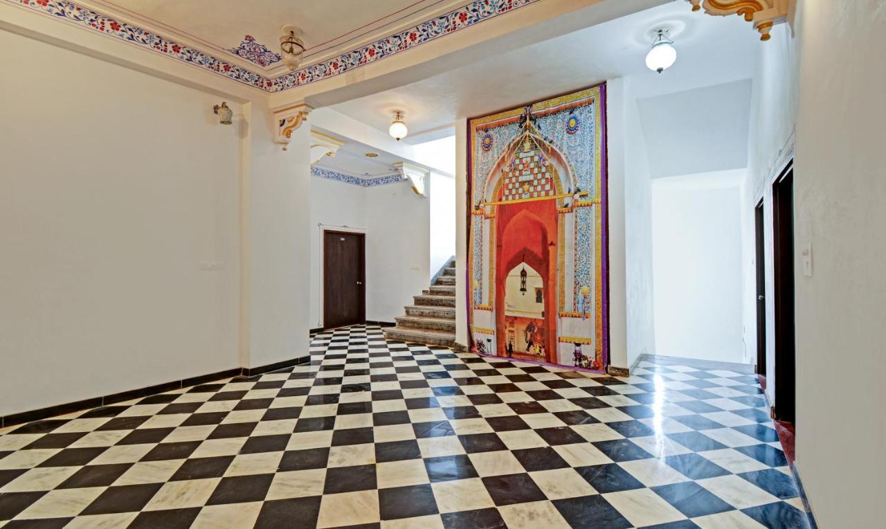 ホテル Treebo Khakhri Haveli ウダイプル エクステリア 写真